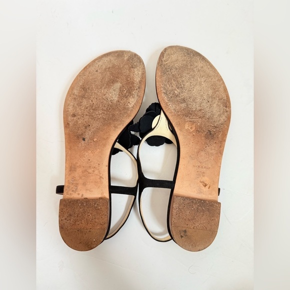 Chanel Black Satin leather interlocking CC Camellia Thong flat Sandals EU 37 - Picture 10 of 12